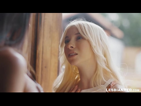 ❤️ Meisie kom 'n paar maande later by die huis en eet uiteindelik haar stiefma se poes ️❌ Russiese pornografie by ons af.pornohdmega.ru ❌